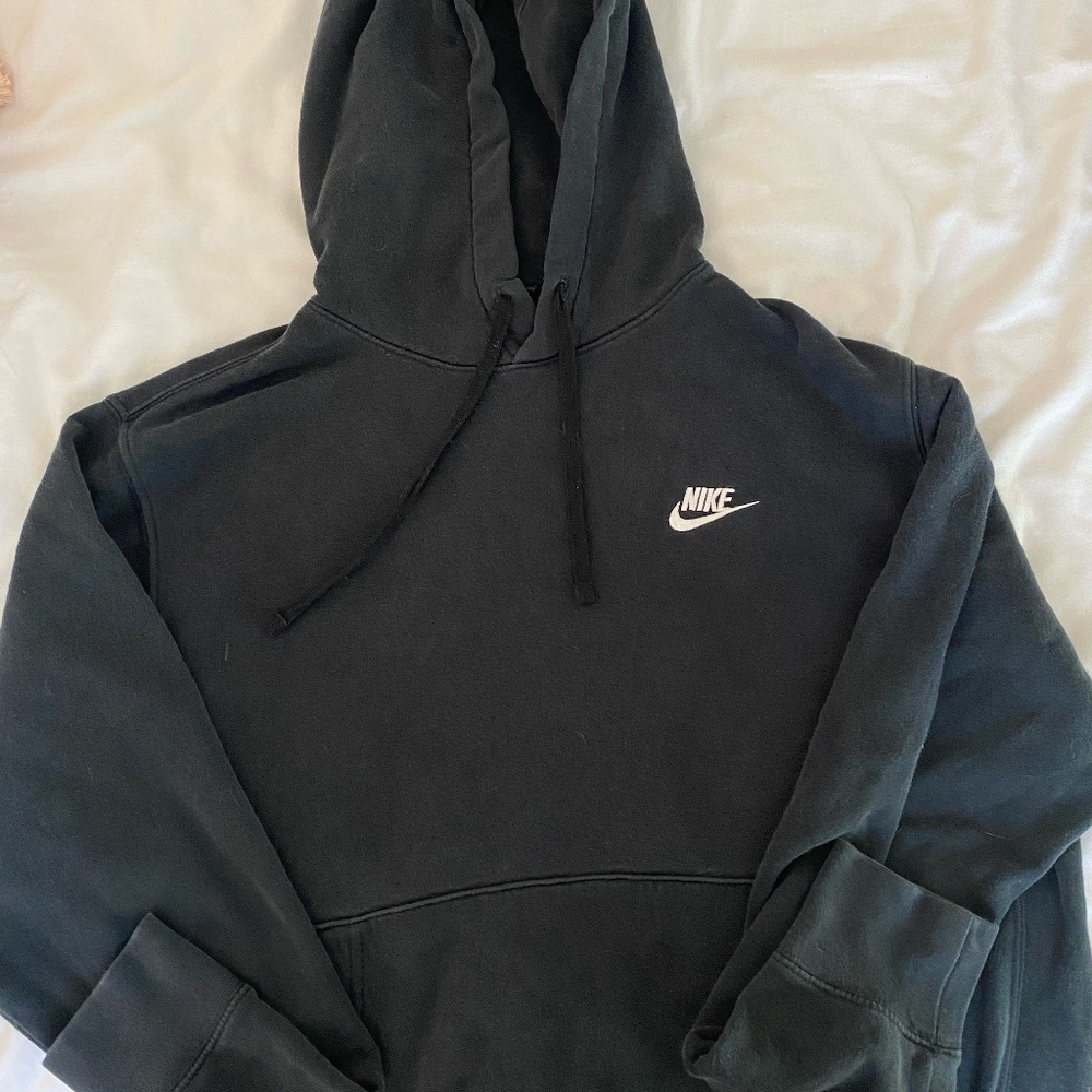 Nike Sportswear Club Fleece Pullover Hoodie